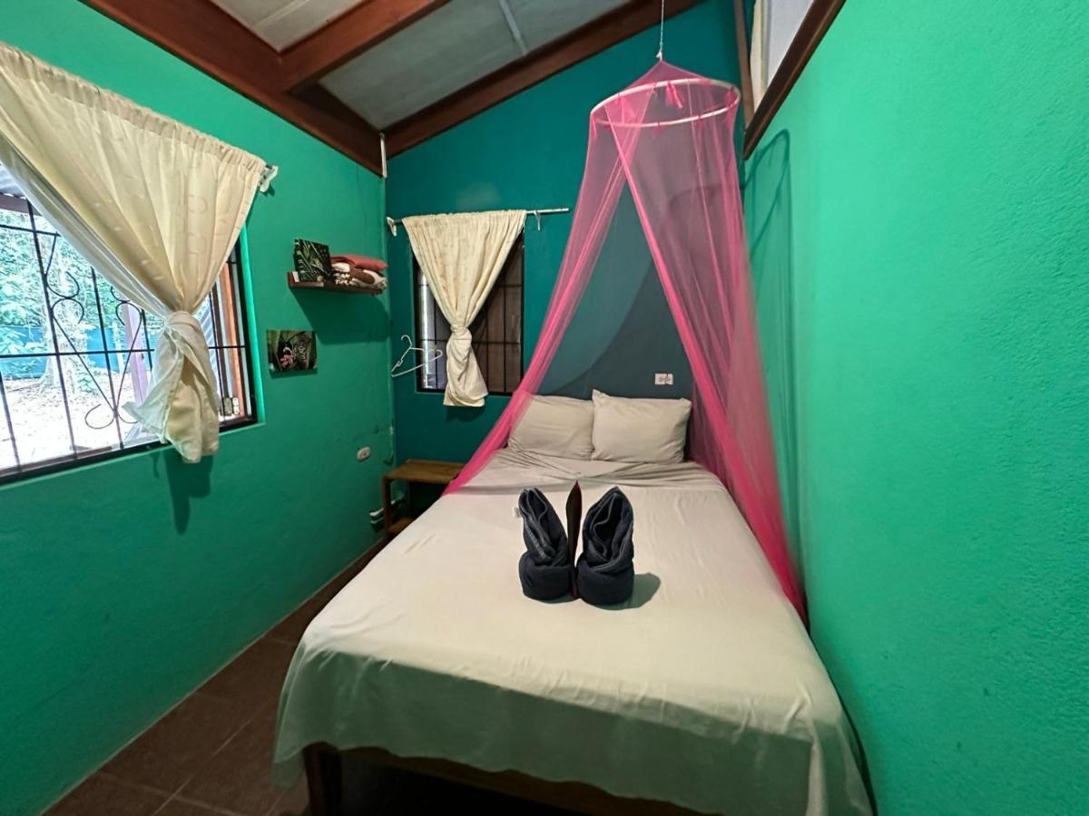 Villa Mono Azul Cahuita Exterior foto